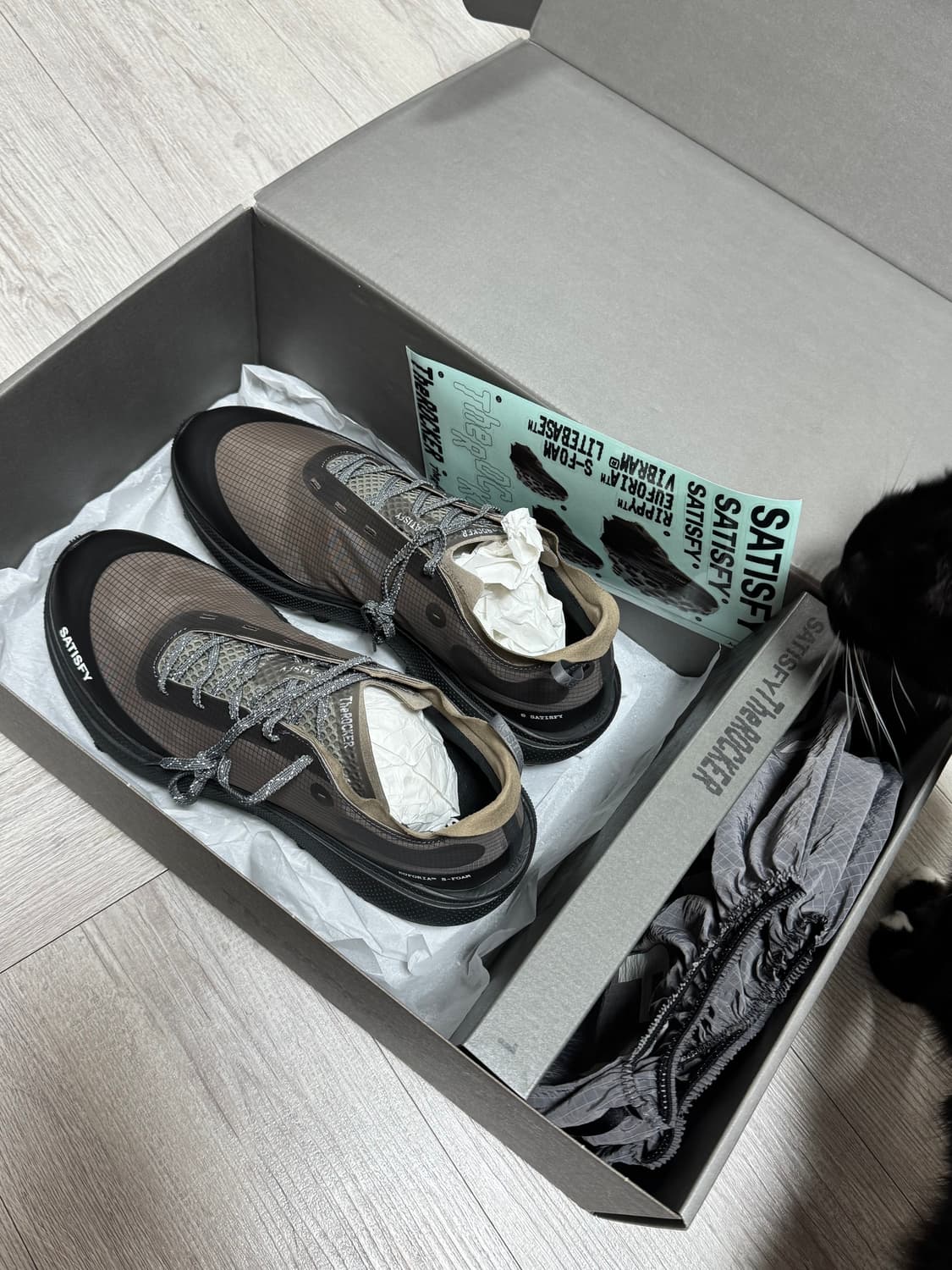 새상품/풀구성 새티스파이 더락커 팔콘 US10(280) 상품이미지1