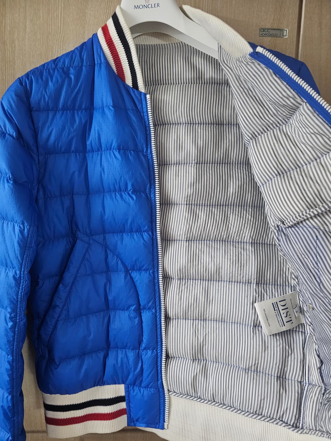 몽클레어 감마블루 사선 봄버 패딩(2/100/오케이몰정품) 상품이미지4