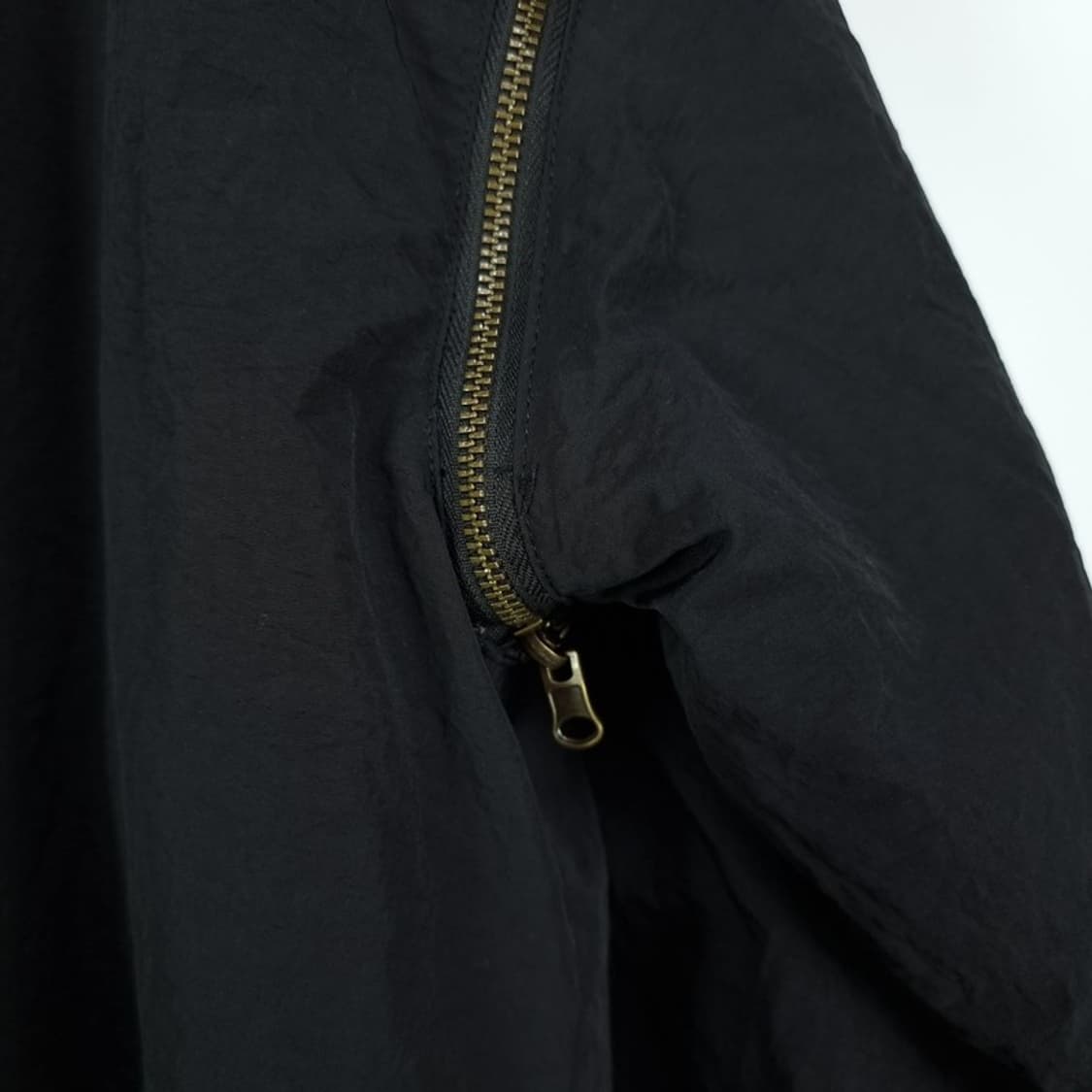 [빈티지] 오버핏 탈부착 패디드 자켓 블랙 M18470 상품이미지4