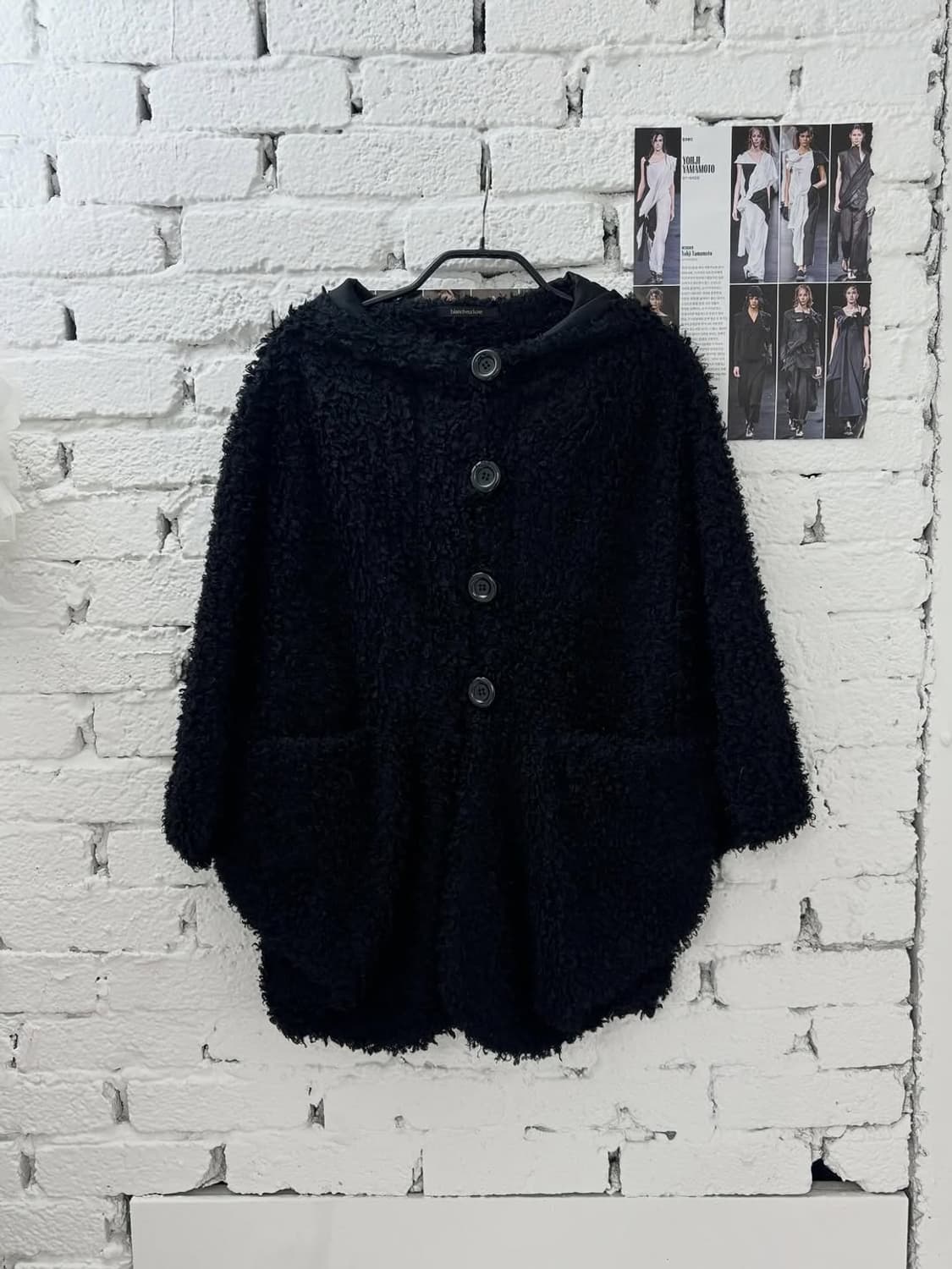 Architectural Bouclé Cape Jacket 상품이미지3