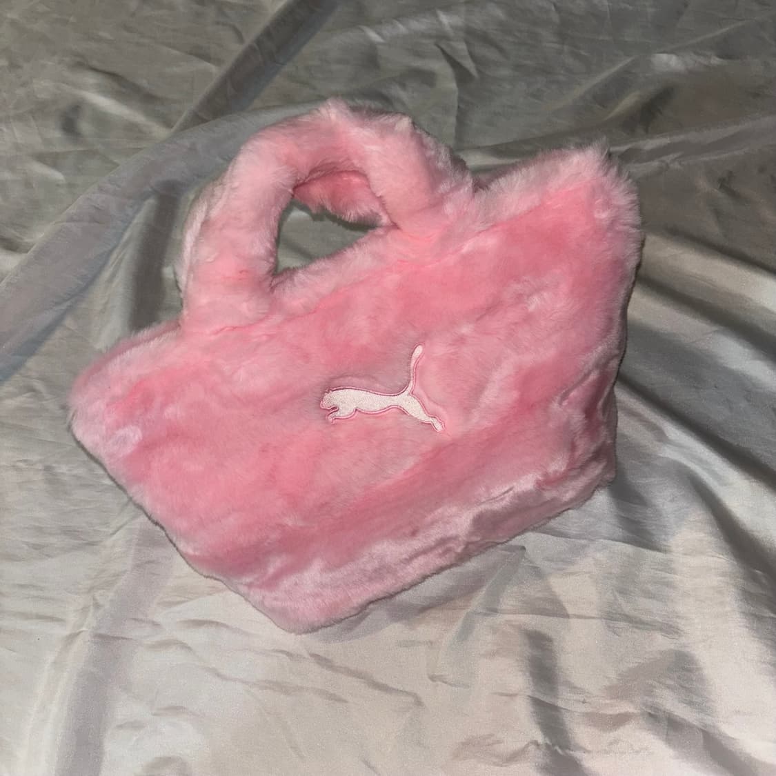 푸마 핑크 퍼 토트백 상품이미지3