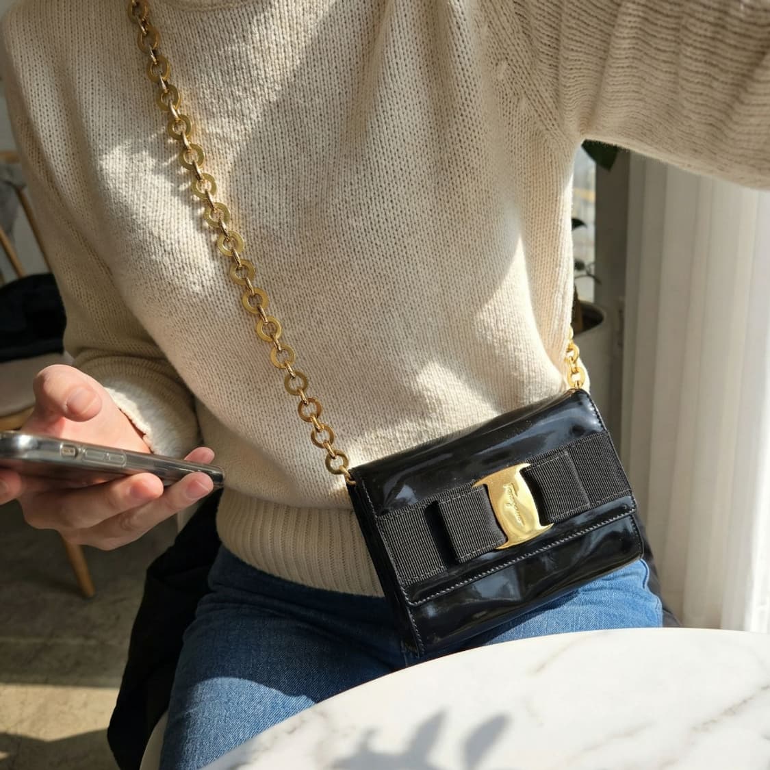 [정품] 페라가모 바라 리본 미니 체인백 상품이미지1