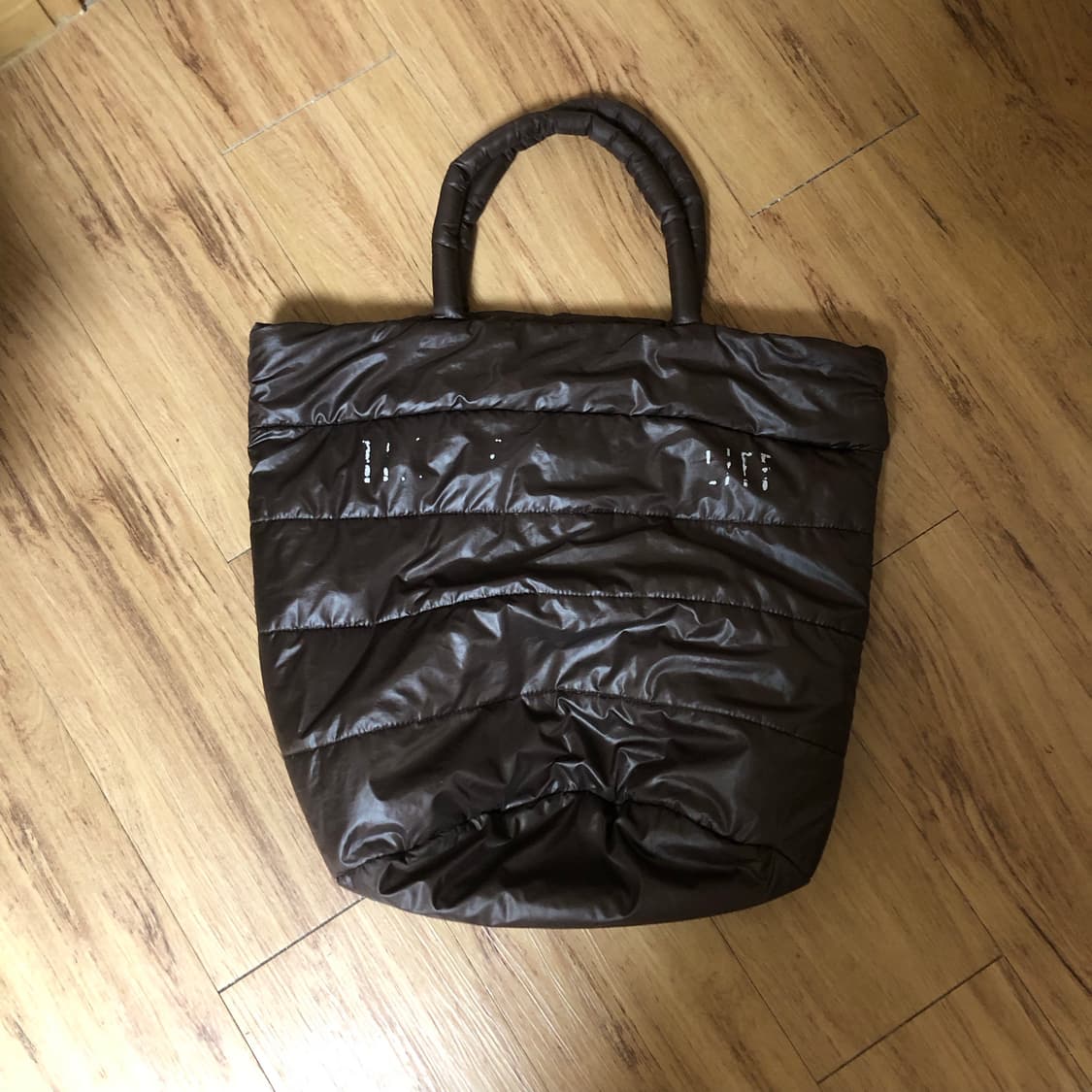 브라운 패딩 숄더백 상품이미지1