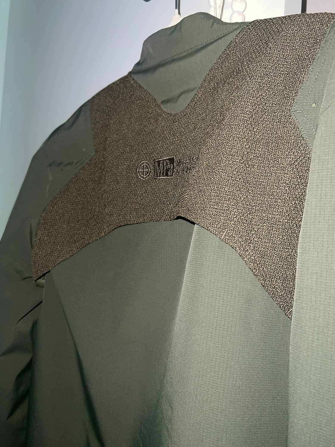 플라스틱프로덕트 MPa resistance zip jacket 올리브 상품이미지1
