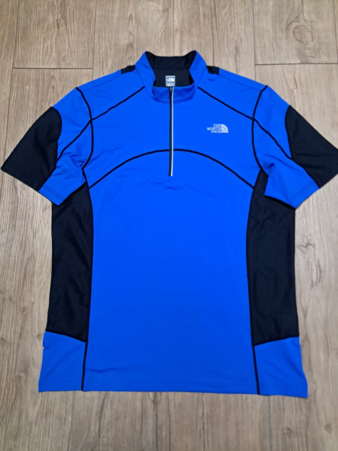 노스페이스 반팔티 남성115 상품이미지1