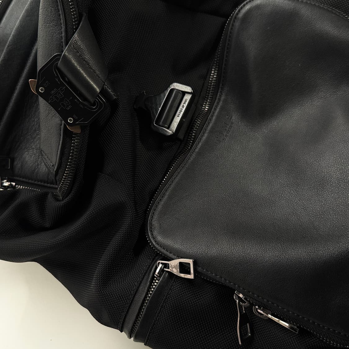 타임 TIME 블랙 백팩 상품이미지4