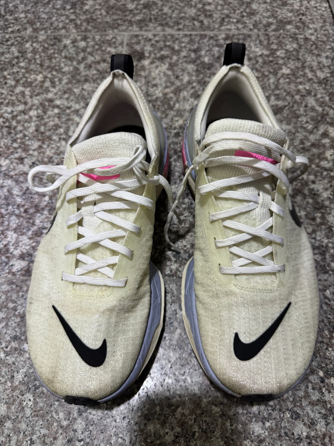 나이키 인빈서블 런 270 상품이미지1