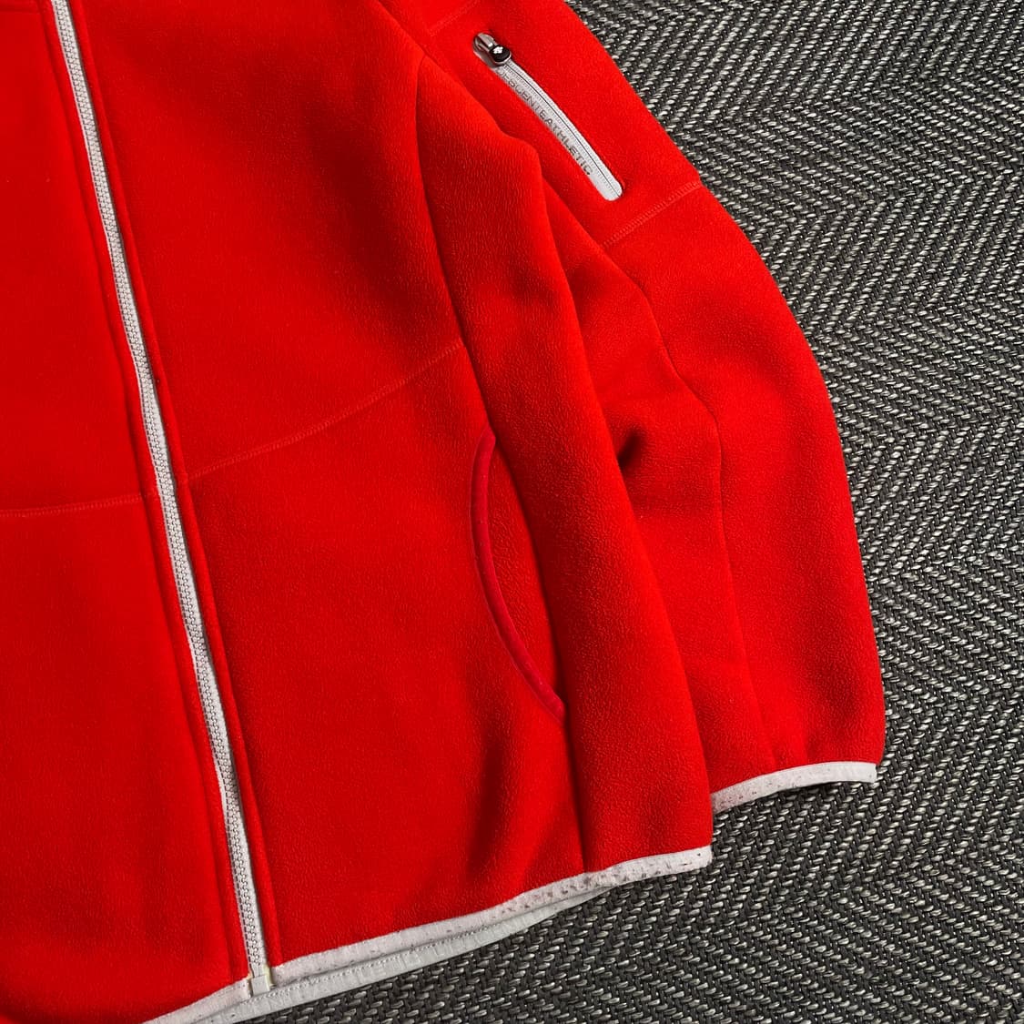 데상트 미니멀 후디 플리스 자켓y 3236 상품이미지2