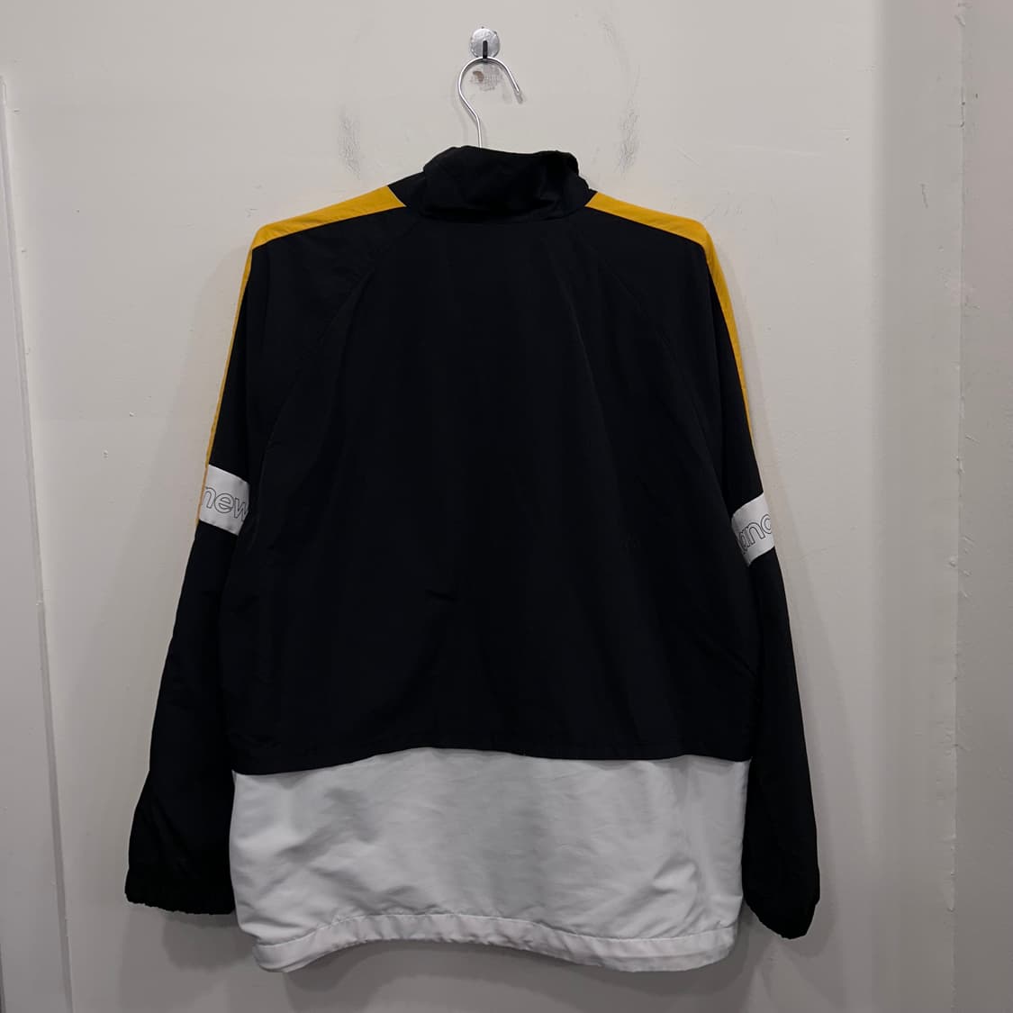 뉴발란스 올드스쿨 배색 래글런 오버핏 바람막이 상품이미지6