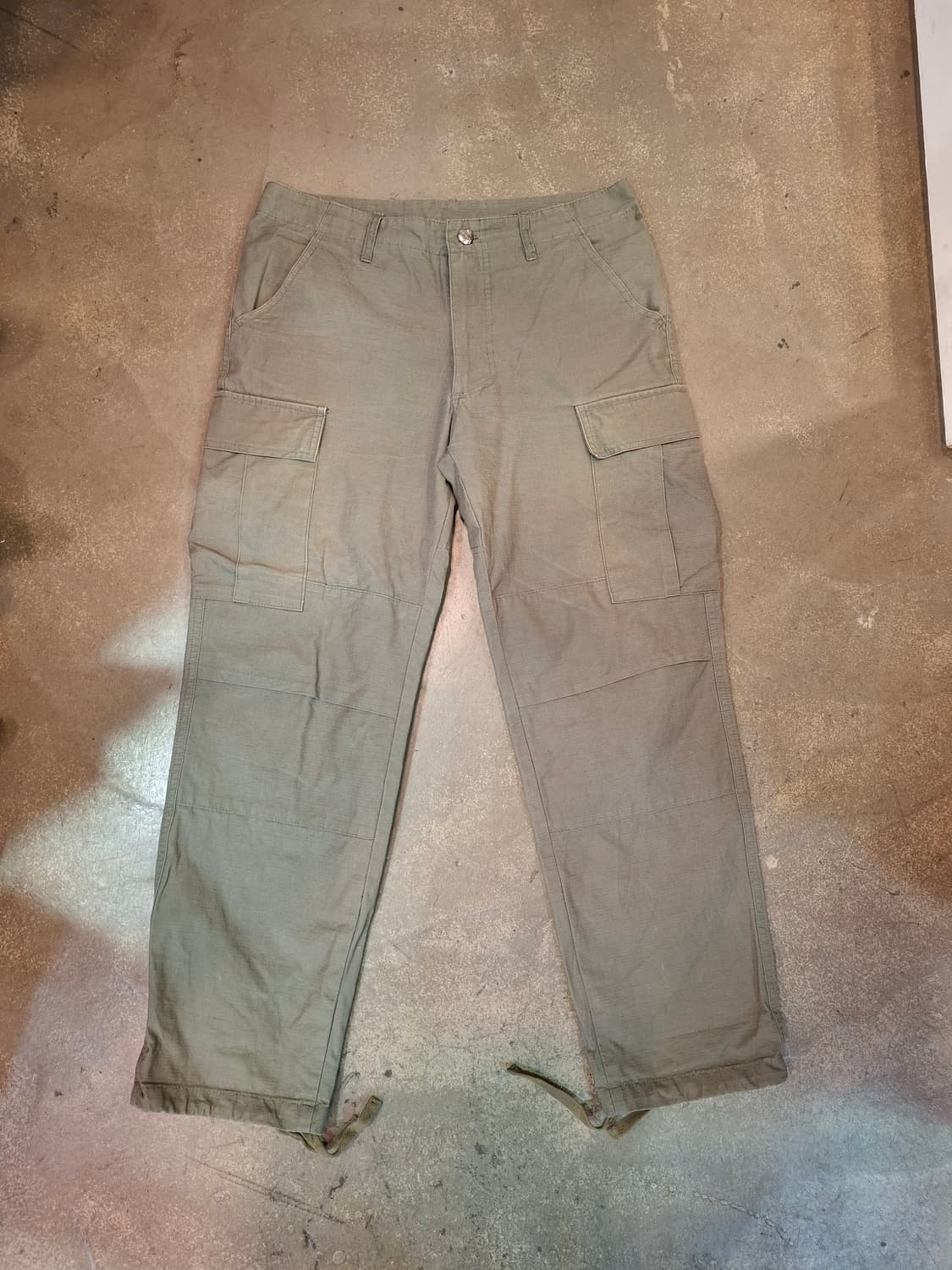 칼하트 WIP 워크 포켓 팬츠 상품이미지1