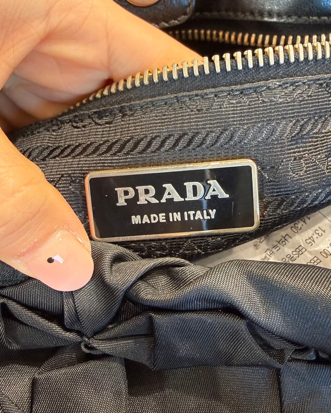 프라다 블랙 테수토 나일론 보우백 상품이미지7