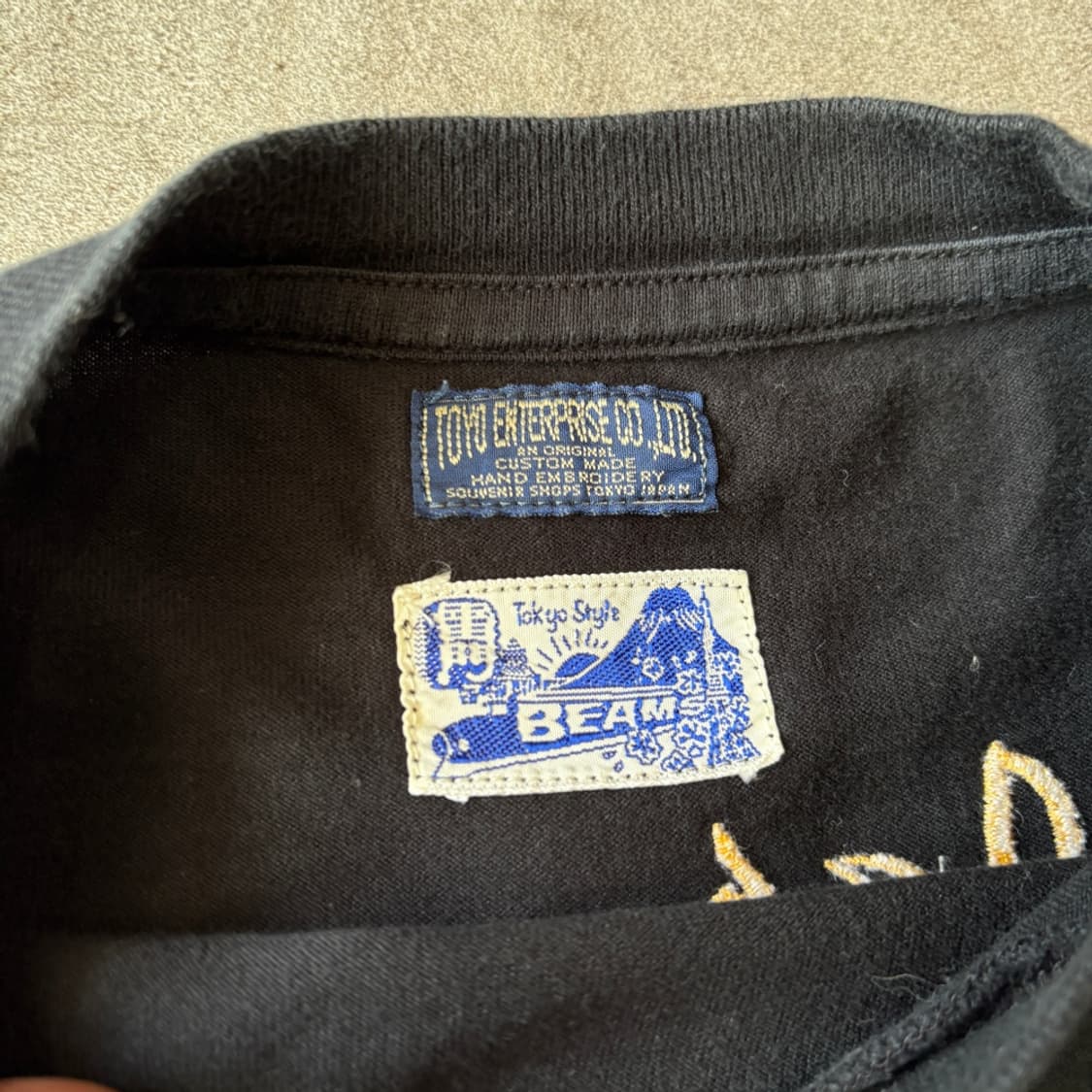 토요엔터프라이즈 x 빔즈 콜라보 블랙 롱 슬리브 상품이미지6