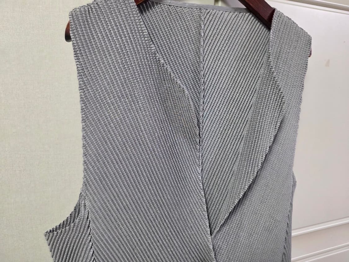 라비타준코 플리츠 롱베스트 F 그레이
 상품이미지6