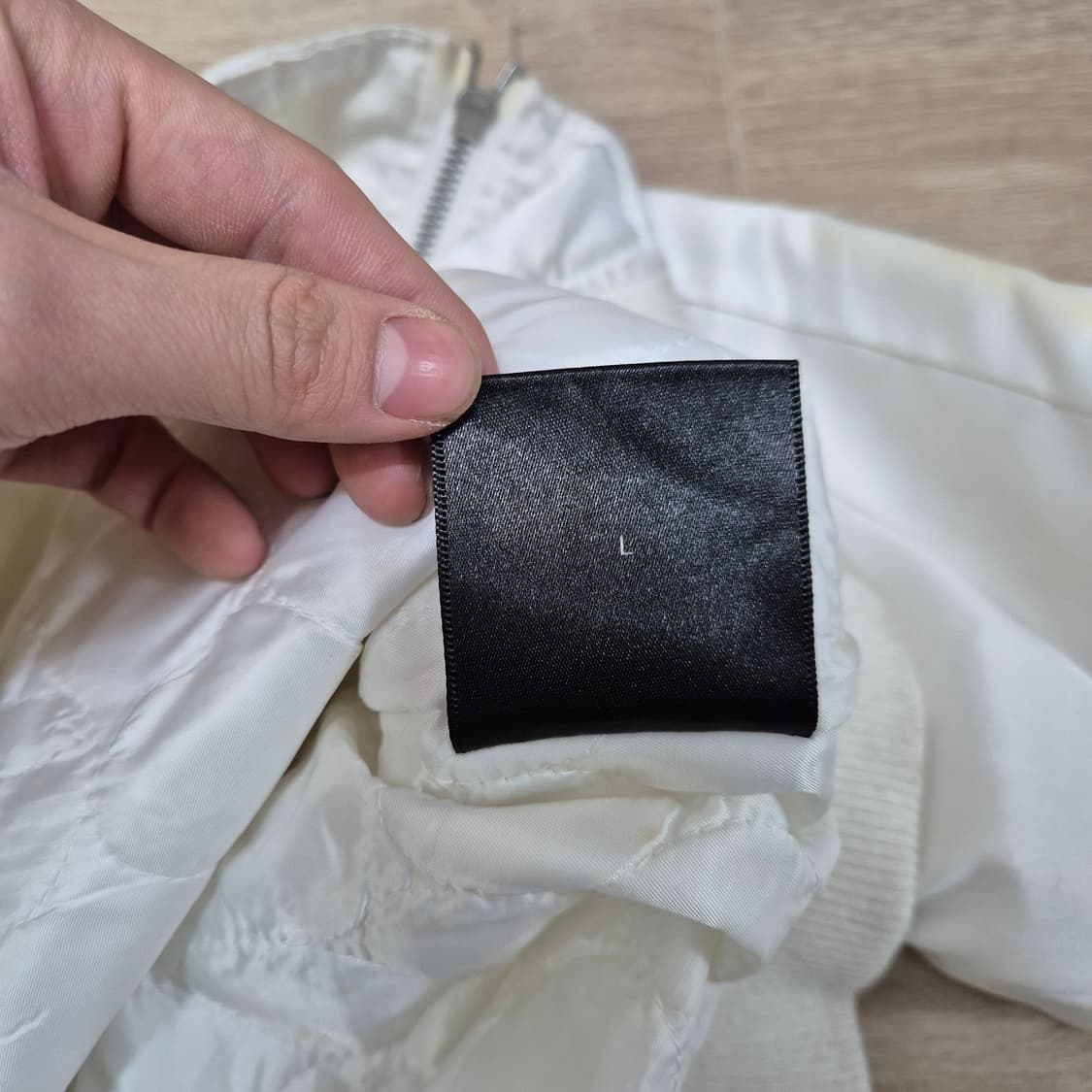 비바스튜디오 컬랙션라인 팝아트 누빔자수 나그랑 스카쟌 자켓 L(100) 상품이미지10