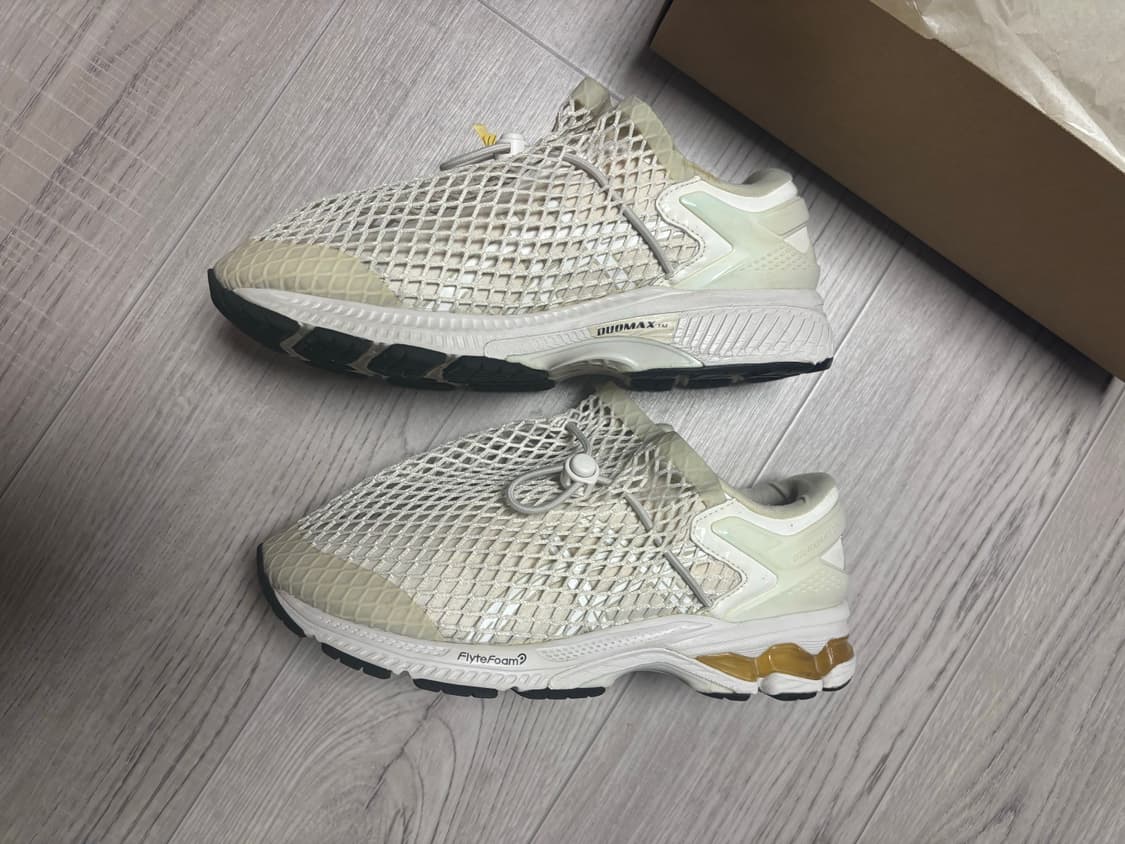 [245/하자] 아식스 비비안웨스트우드 젤카야노26 상품이미지3