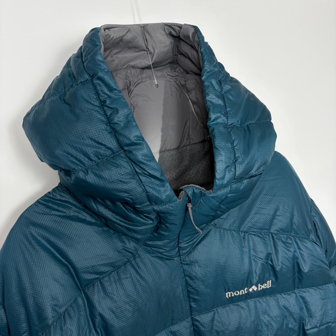 몽벨 라이트 알파인 다운 패딩 자켓 상품이미지2