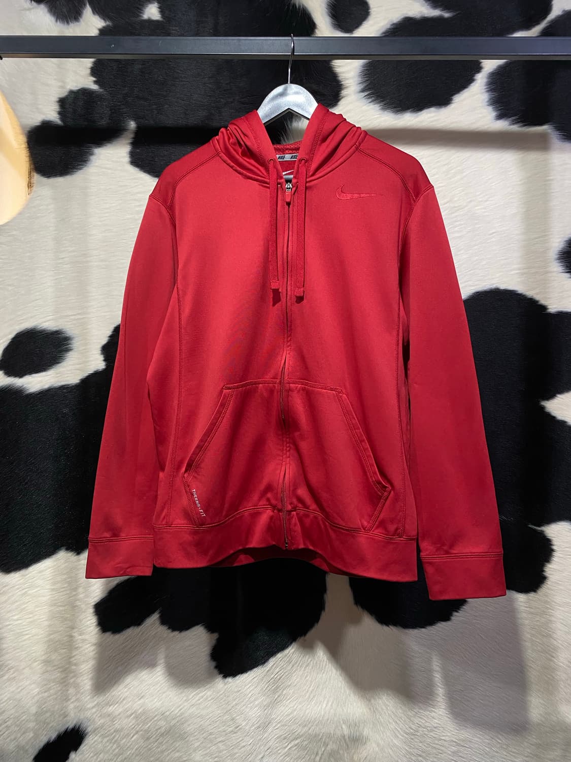 Nike therma-fit 로고 자수 레드 후드집업 상품이미지2