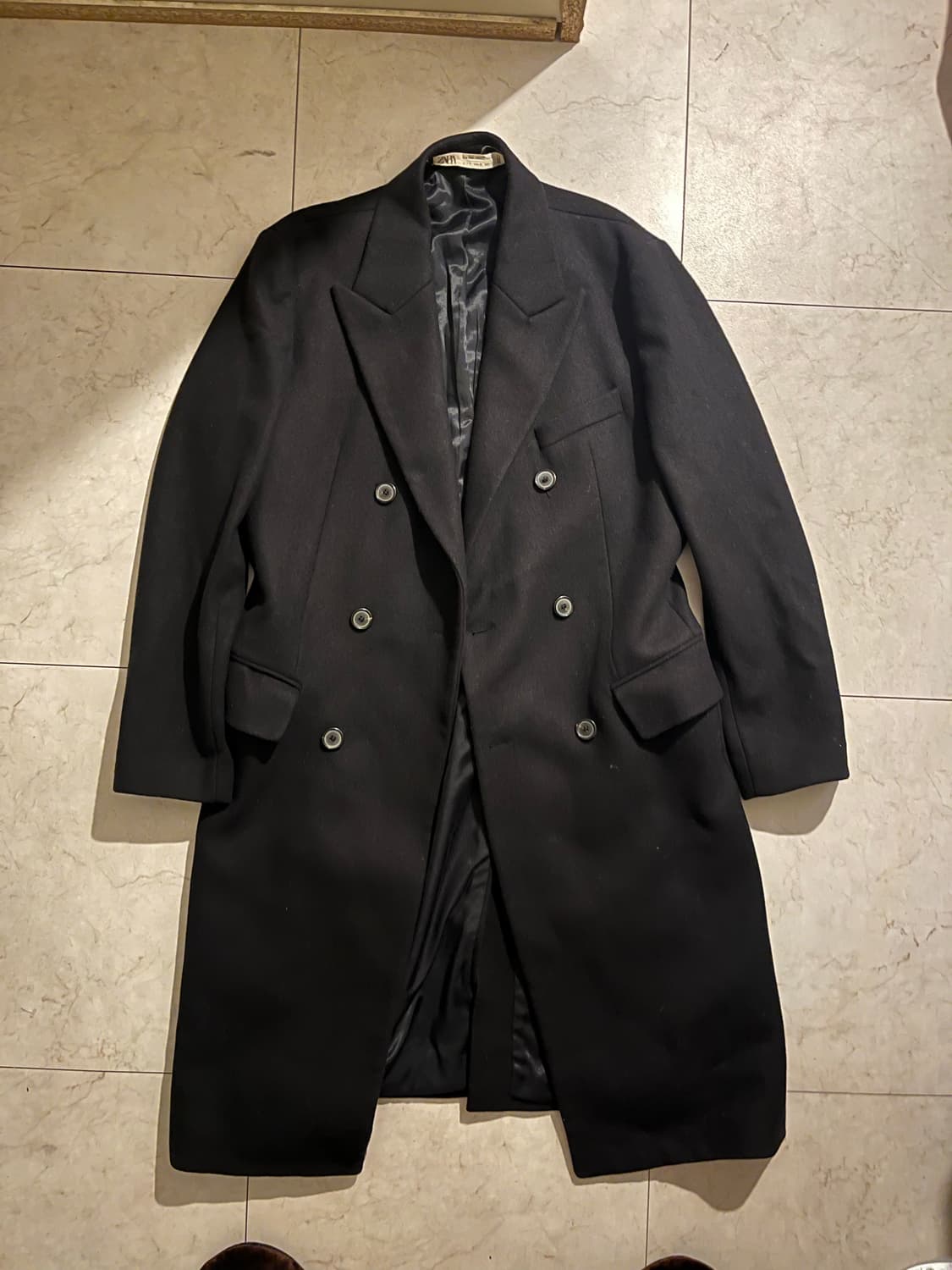 Zara collection 18 F/W 피크드 라벨 울 코트 상품이미지1