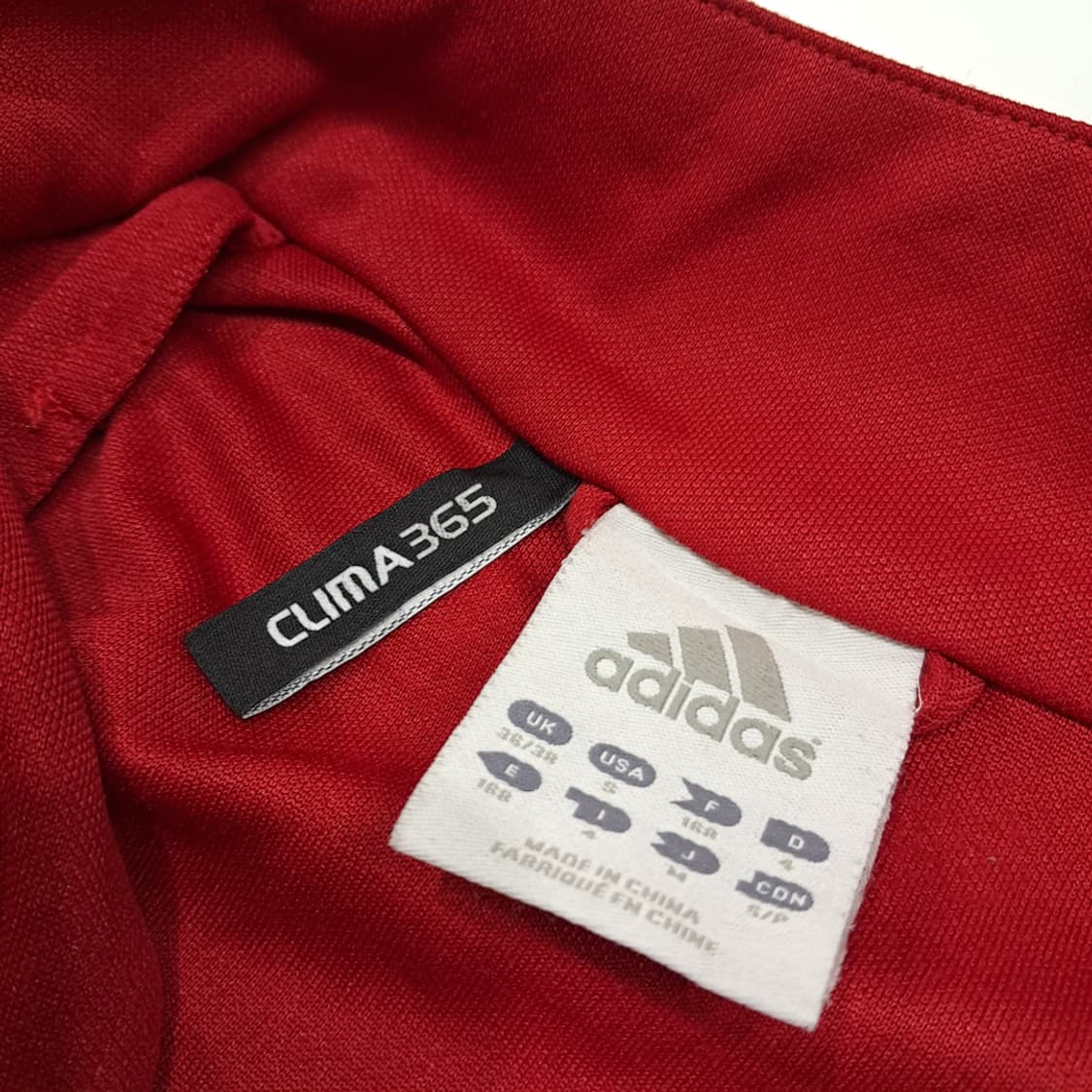 CL913 FREE 아디다스 00s 레드 리메이크 크롭 자켓 상품이미지3