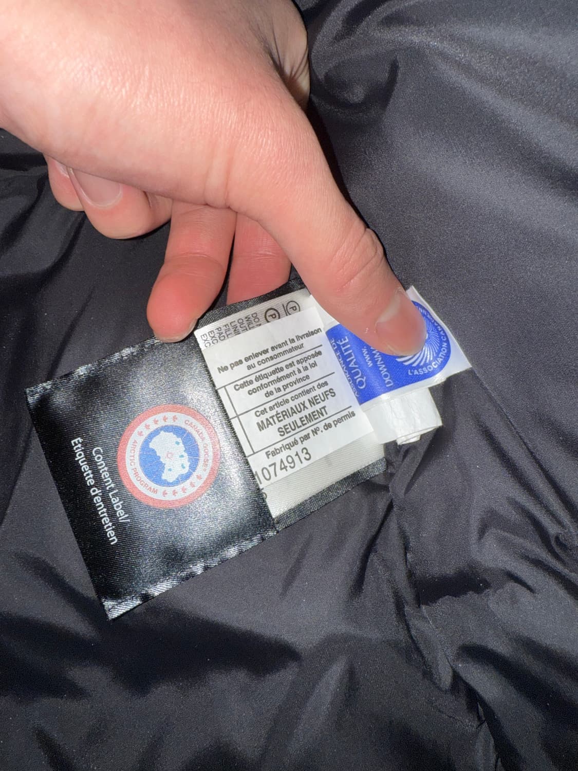 캐나다구스 매키너 블랙 패딩 상품이미지5