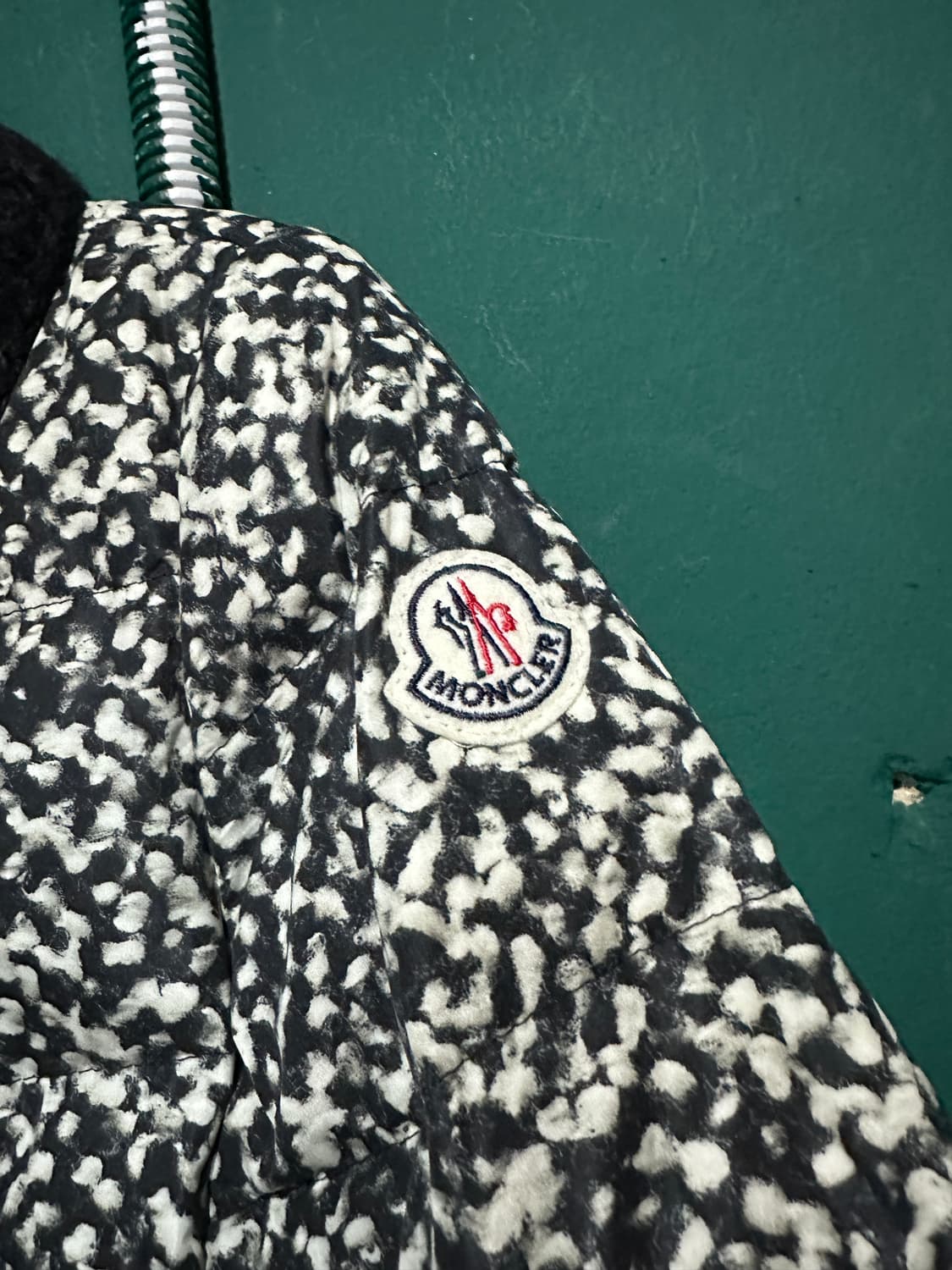 몽클레어 오버핏 숏 패딩 1사이즈 상품이미지3