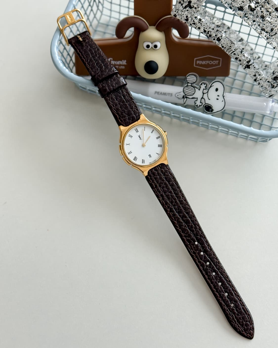 입생로랑 골드 라운드 남여공용 시계 상품이미지5