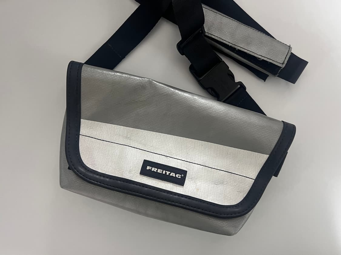 프라이탁 제이미 실버 메신저백 상품이미지1