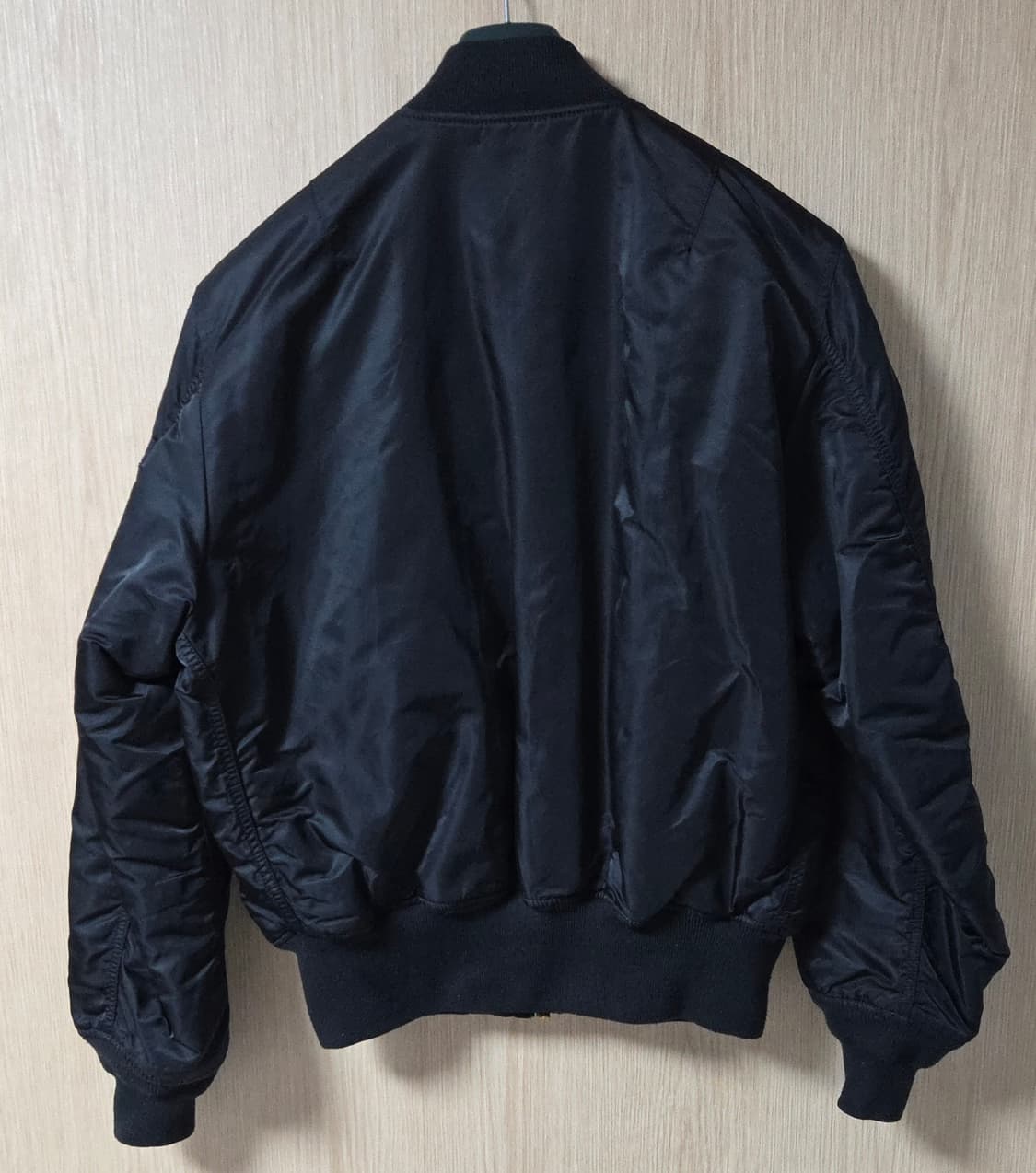 (착샷) 알파인더스트리 ma-1 블랙 마원 상품이미지4