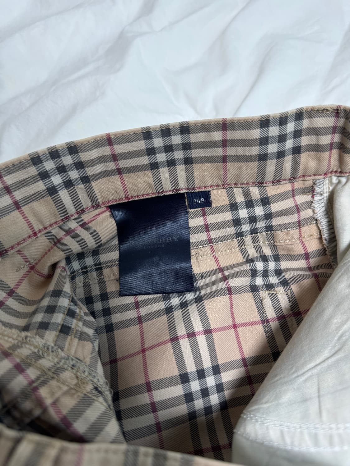 34 버버리 팬츠 상품이미지5