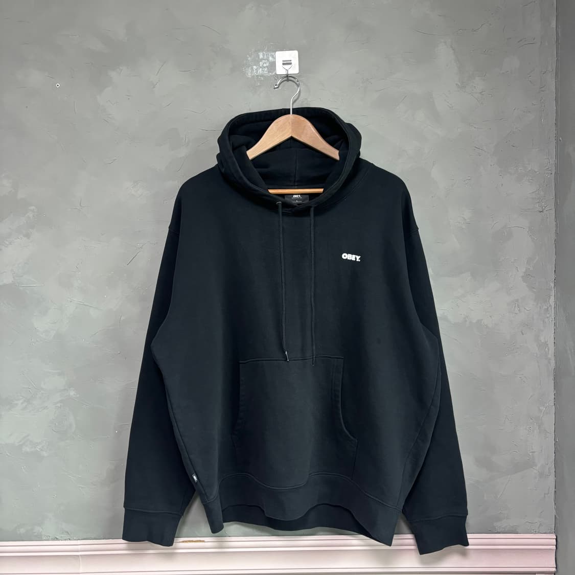 오베이 빅로고 후드 블랙 상품이미지1