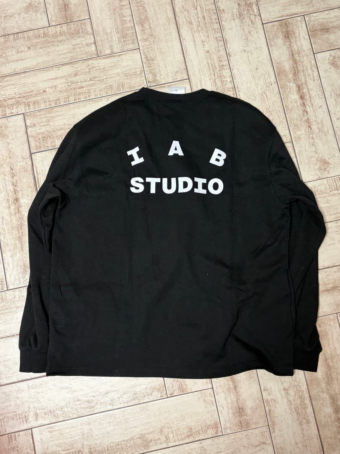 아이앱 검정색 롱슬리브 XL 판매 상품이미지2