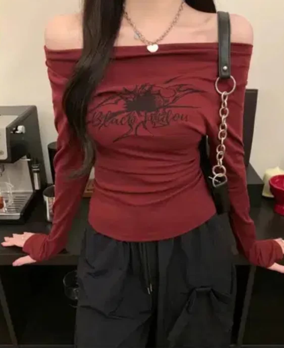  데일리 오프넥 와인 레드 긴팔 티셔츠 상품이미지1