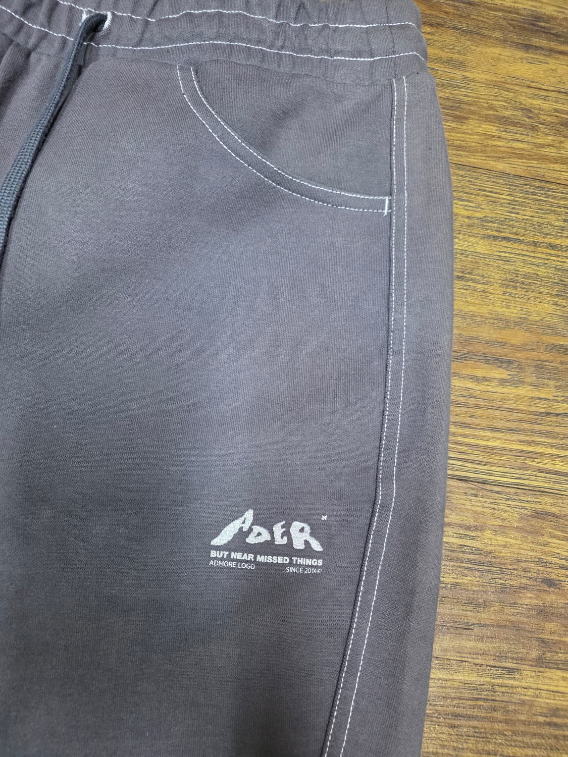 아더에러 스티치 스웻팬츠 상품이미지2