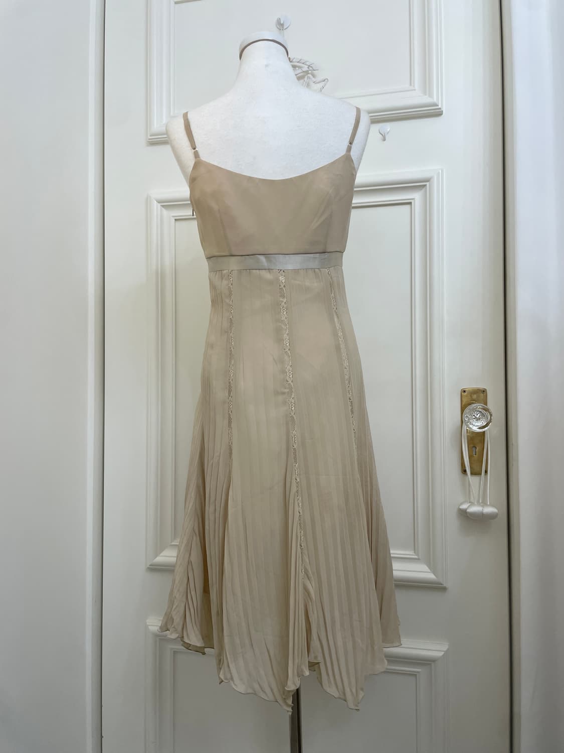 beige bust shirring lace pleats fairy op 상품이미지3