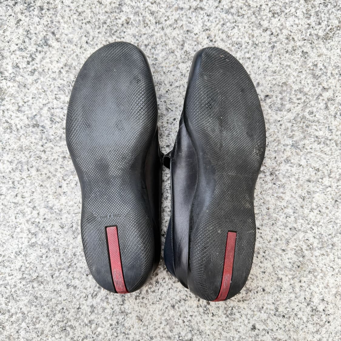 프라다 스포츠 펀칭 레더 홀 슬립온 로퍼 37.5 상품이미지4