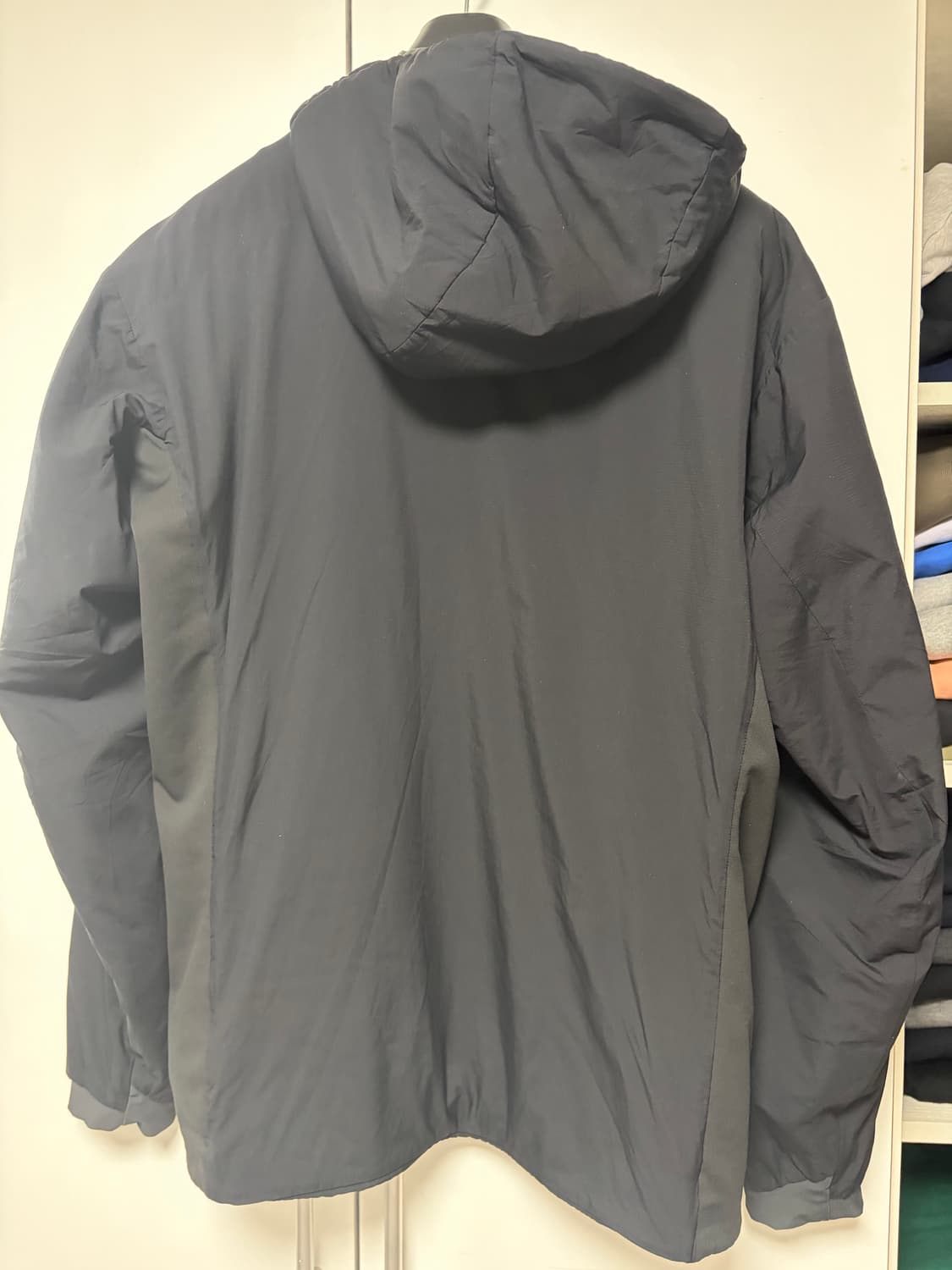 아크테릭스 후드 아톰LT 자켓 블랙 L 상품이미지4