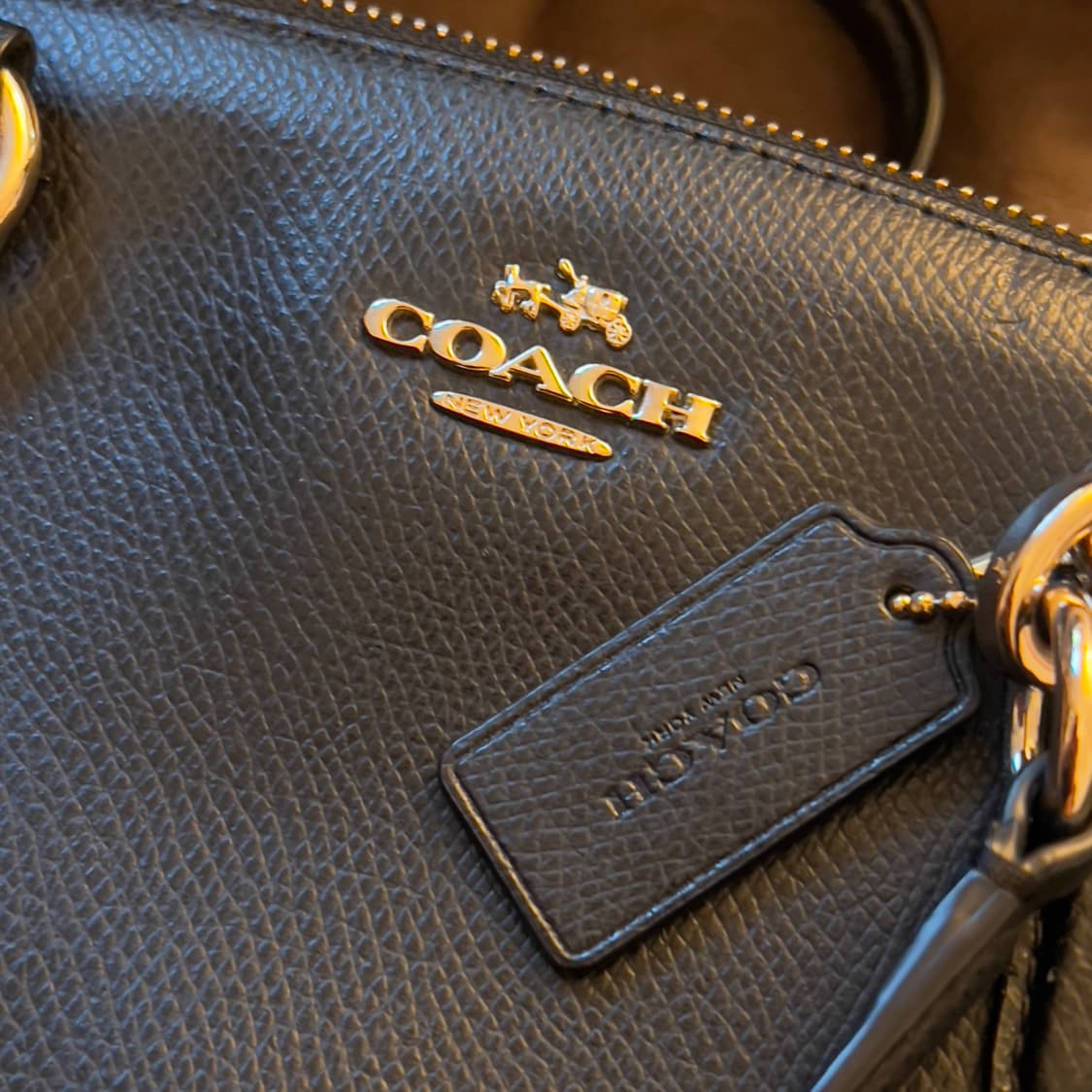 Coach vintage leather shoulder bag black 상품이미지3