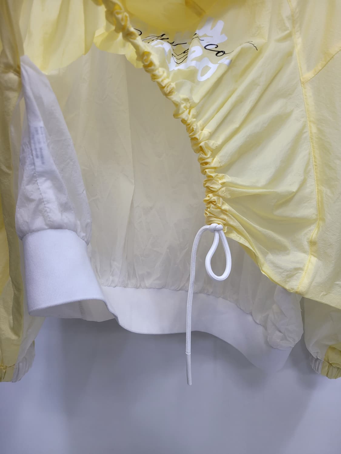 JUCY JUDY 21SS  쥬시쥬디 시스루 후드 바람막이 / 여 85  상품이미지6