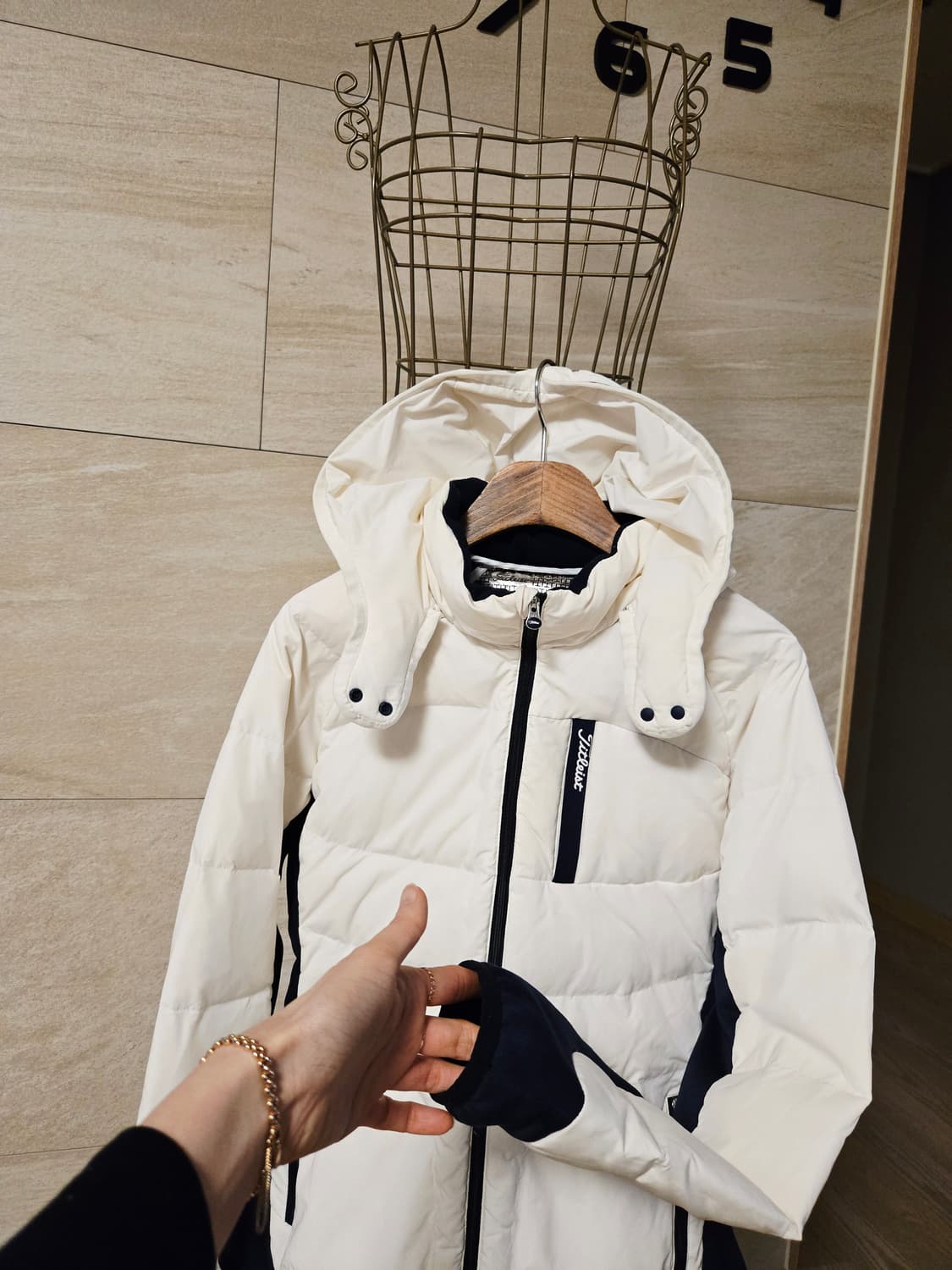 [m] 타이틀리스트 여성 골프 구스 패딩 상품이미지3