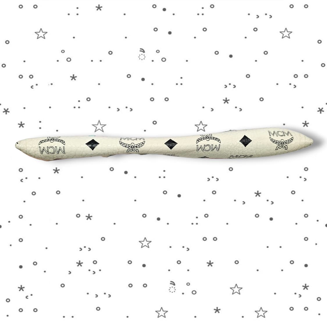 MCM X VOUGE 엠씨엠 보그 40주년 레드 키스 클러치백 상품이미지5