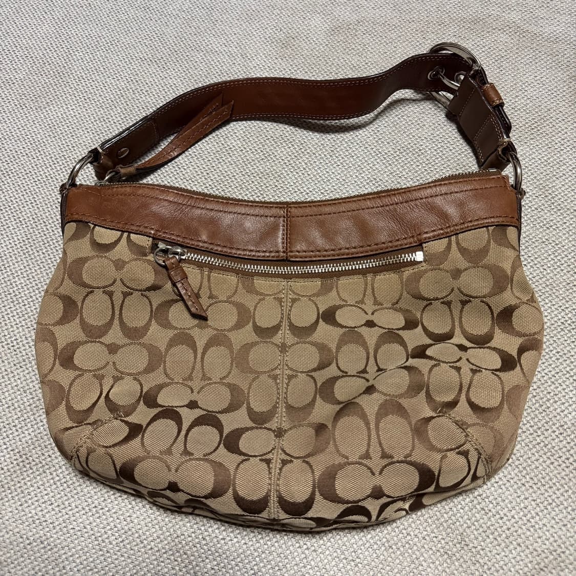 코치(COACH) 시그니처 호보백 상품이미지6