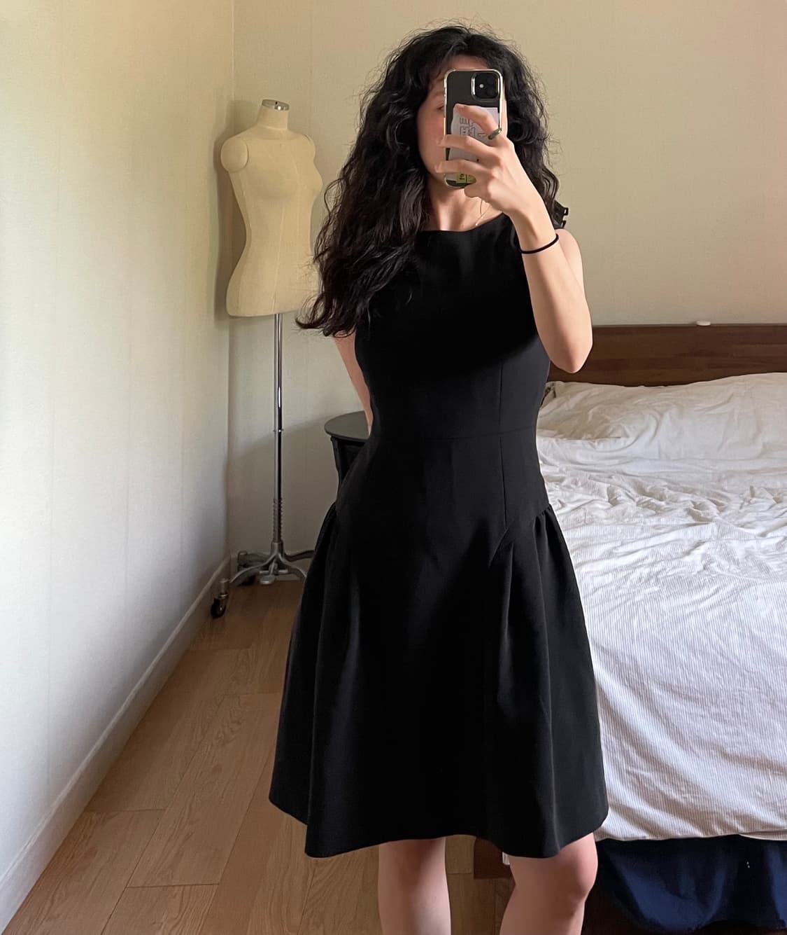 23 arrondisement 하객룩 블랙 플레어 미니 원피스 상품이미지1