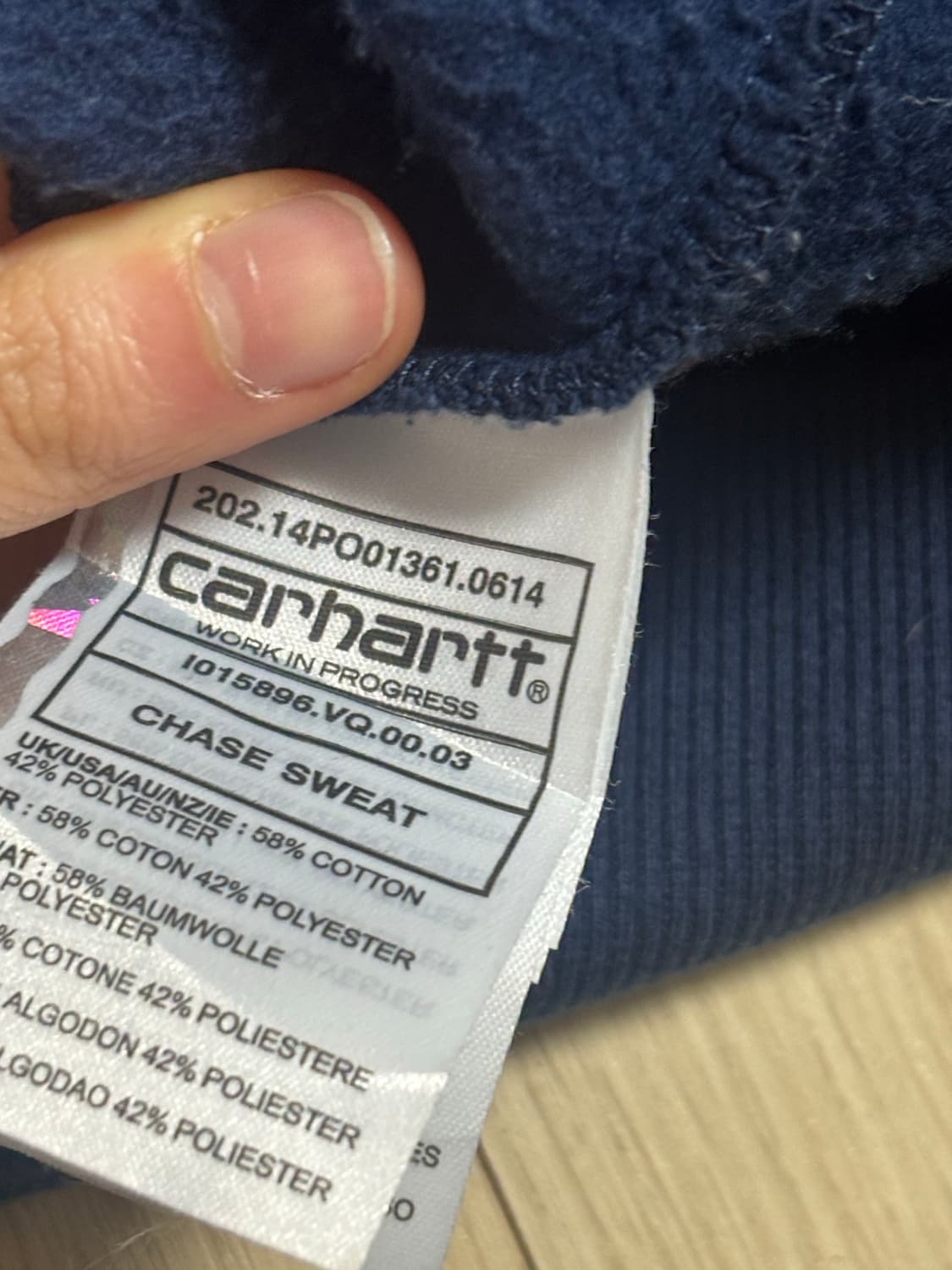 칼하트 네이비 맨투맨 상품이미지3