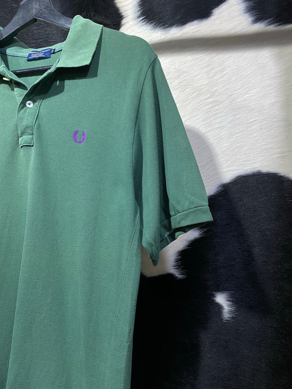 Fred Perry 로고 자수 디테일 그린 반팔티셔츠 상품이미지5
