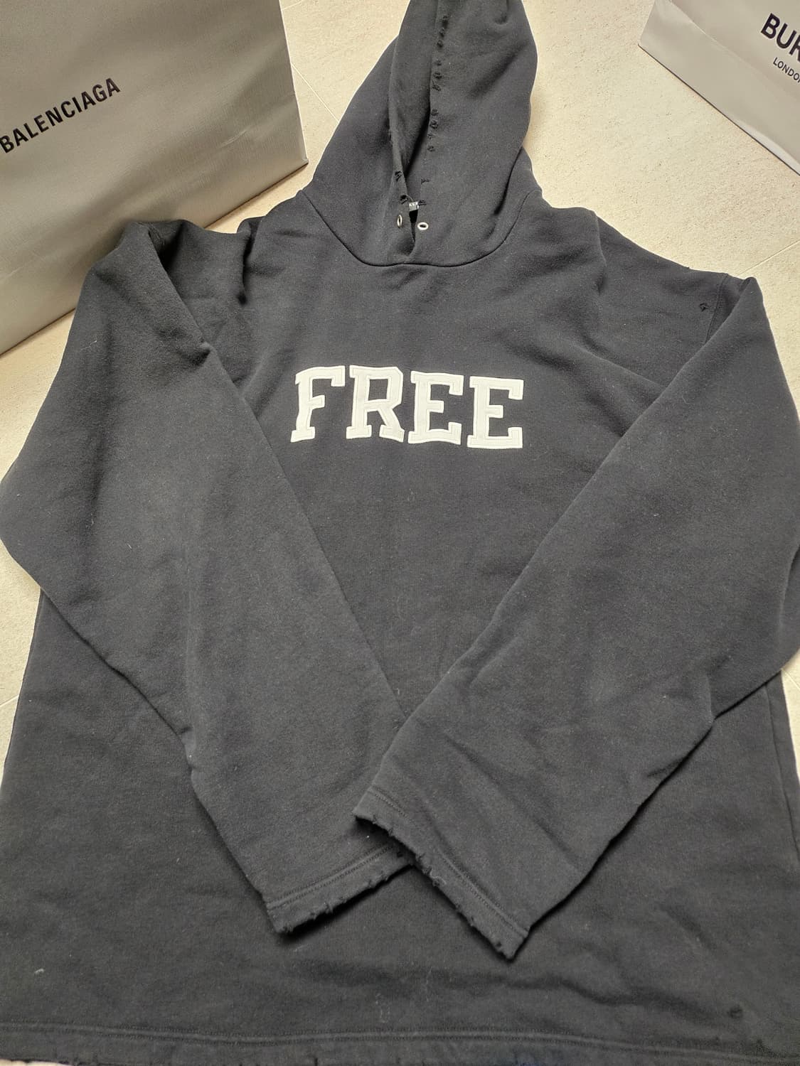 발렌시아가 FREE 후드티 블랙 XXS 상품이미지3