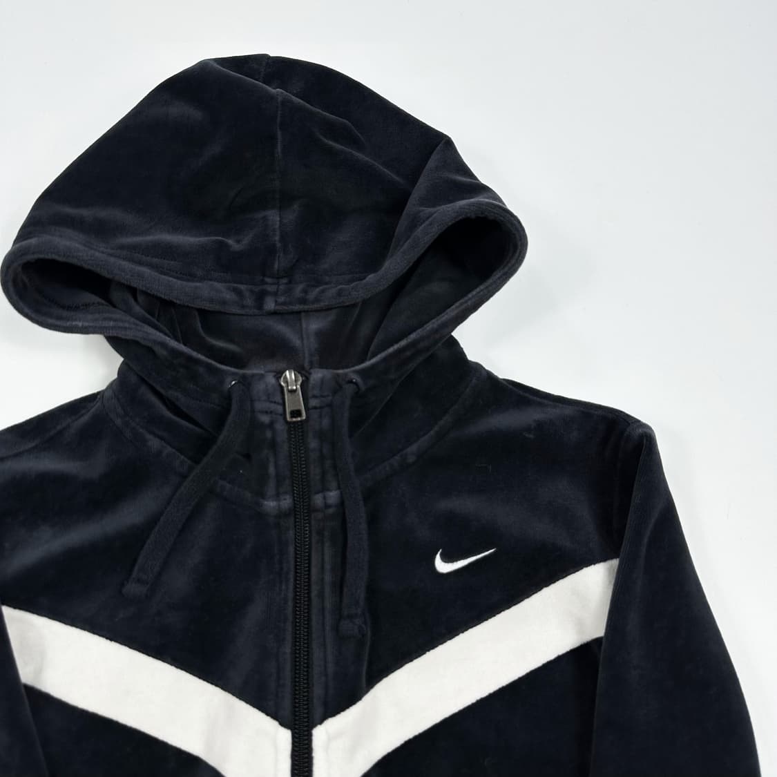 나이키 스우시 벨벳 블랙 후드집업 (M 여성추천) 상품이미지3