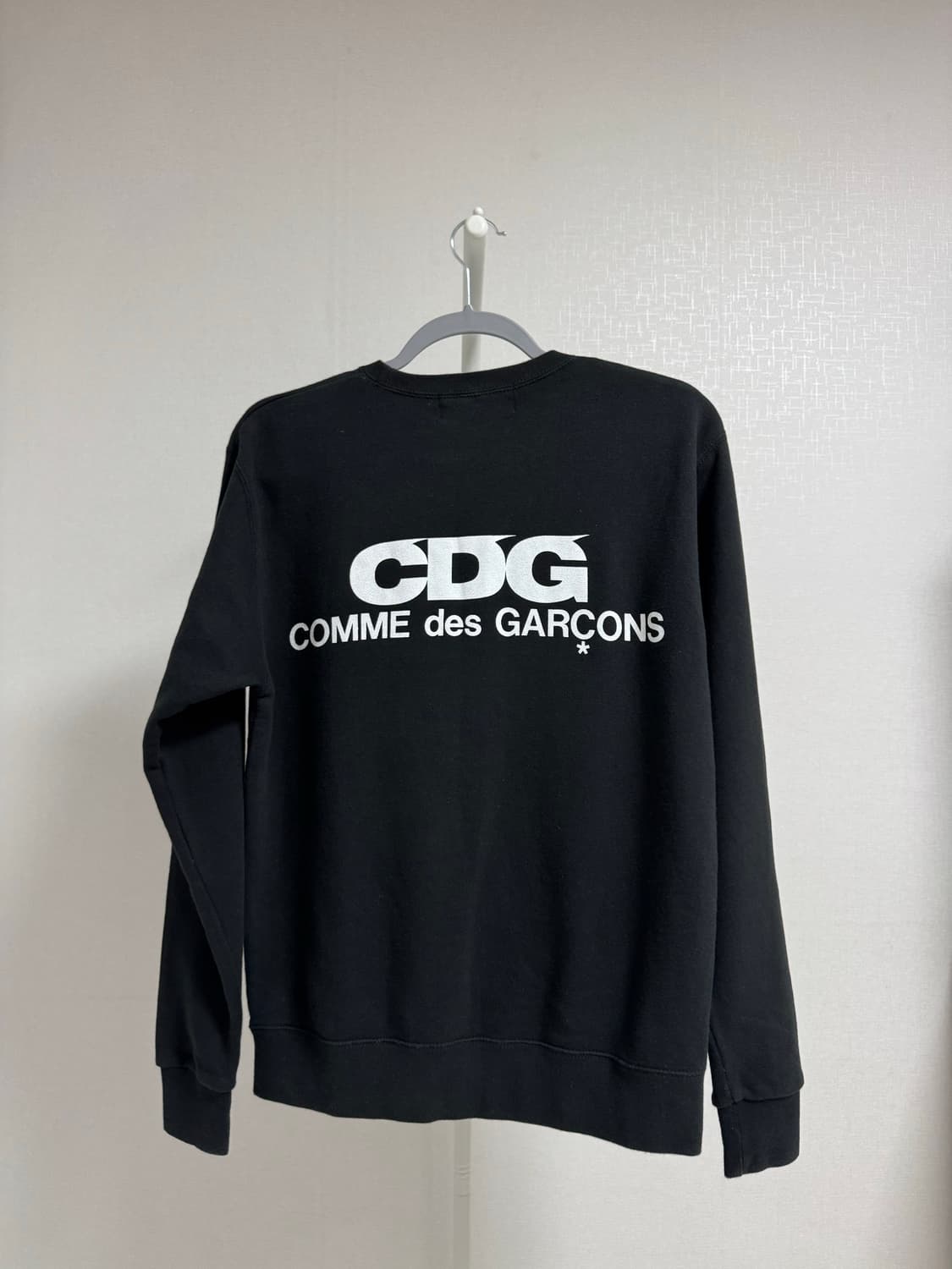 꼼데가르송 CDG 블랙 맨투맨 M 상품이미지1