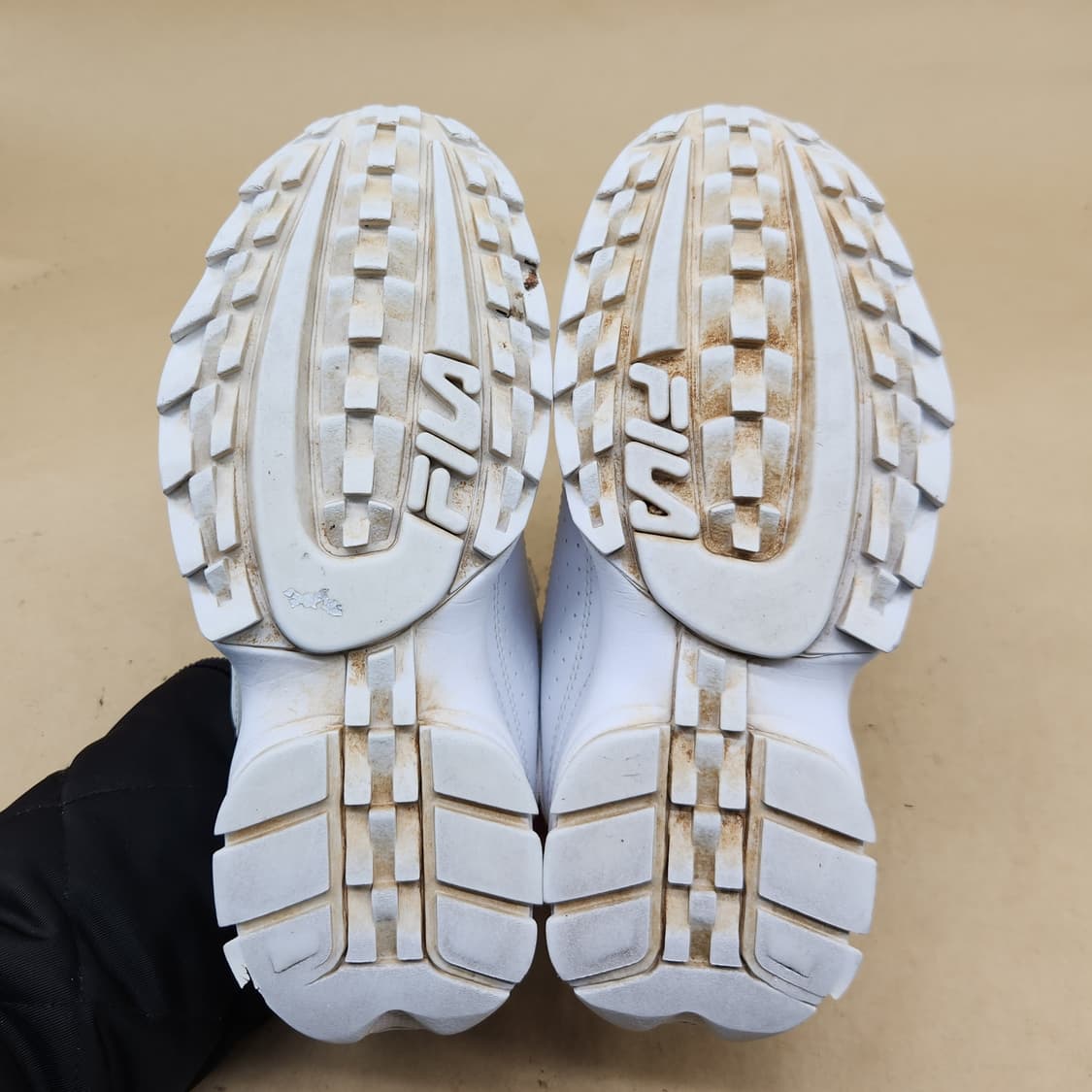 휠라 디스럽터2  여성운동화230 상품이미지3