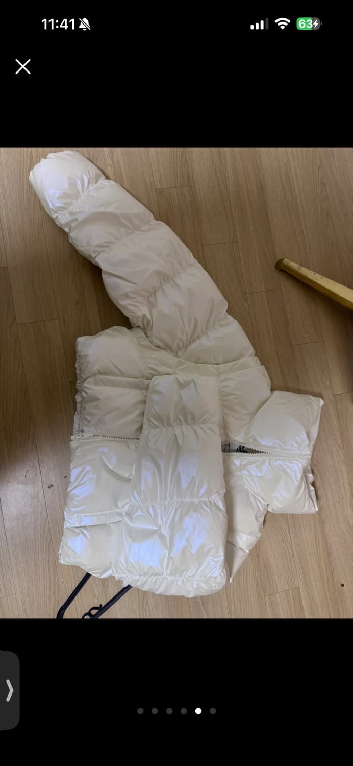 아디다스 ESS 글로시 퍼프 패딩 화이트 M 현백구매 구매24만원 새상품 상품이미지3