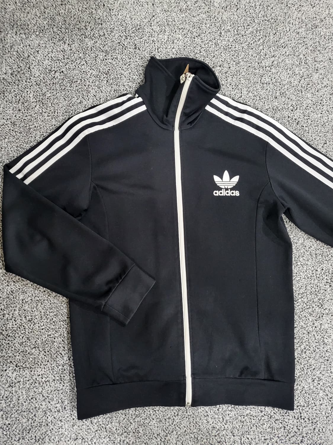 Adidas 트랙탑 상품이미지1